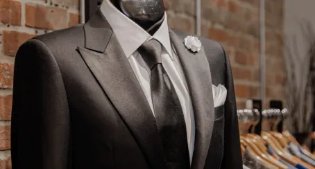 Mr.Gentswear Bespoke Suits